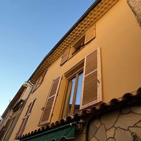 Lovely One-bedroom Apt- Picasso 4 -stay In