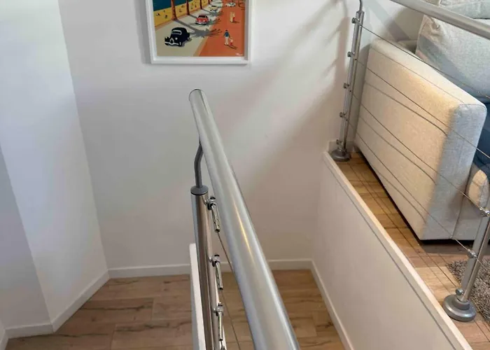 Lovely One-bedroom Apt- Picasso 4 -stay In